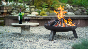 Read more about the article How to Create a Fire Pit