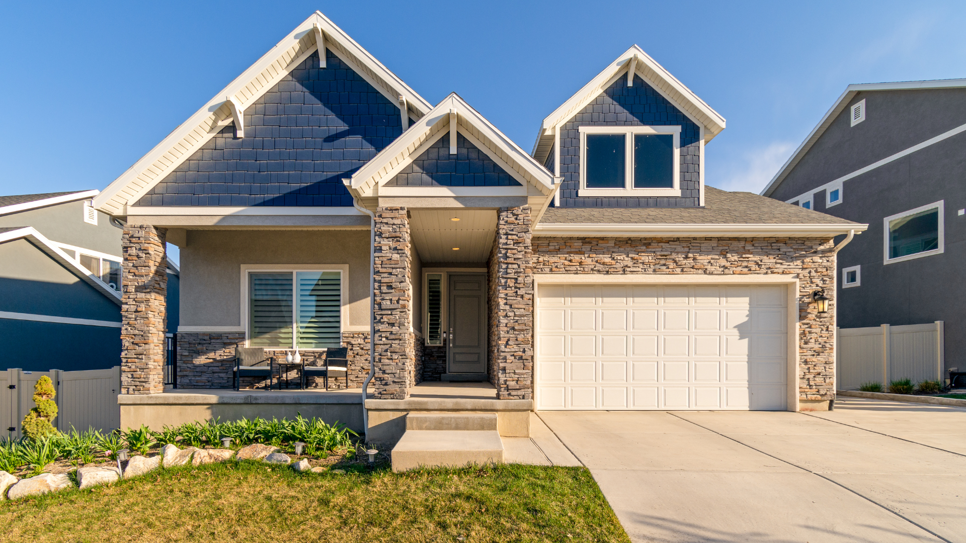 You are currently viewing How to Replace a Garage Door Opener