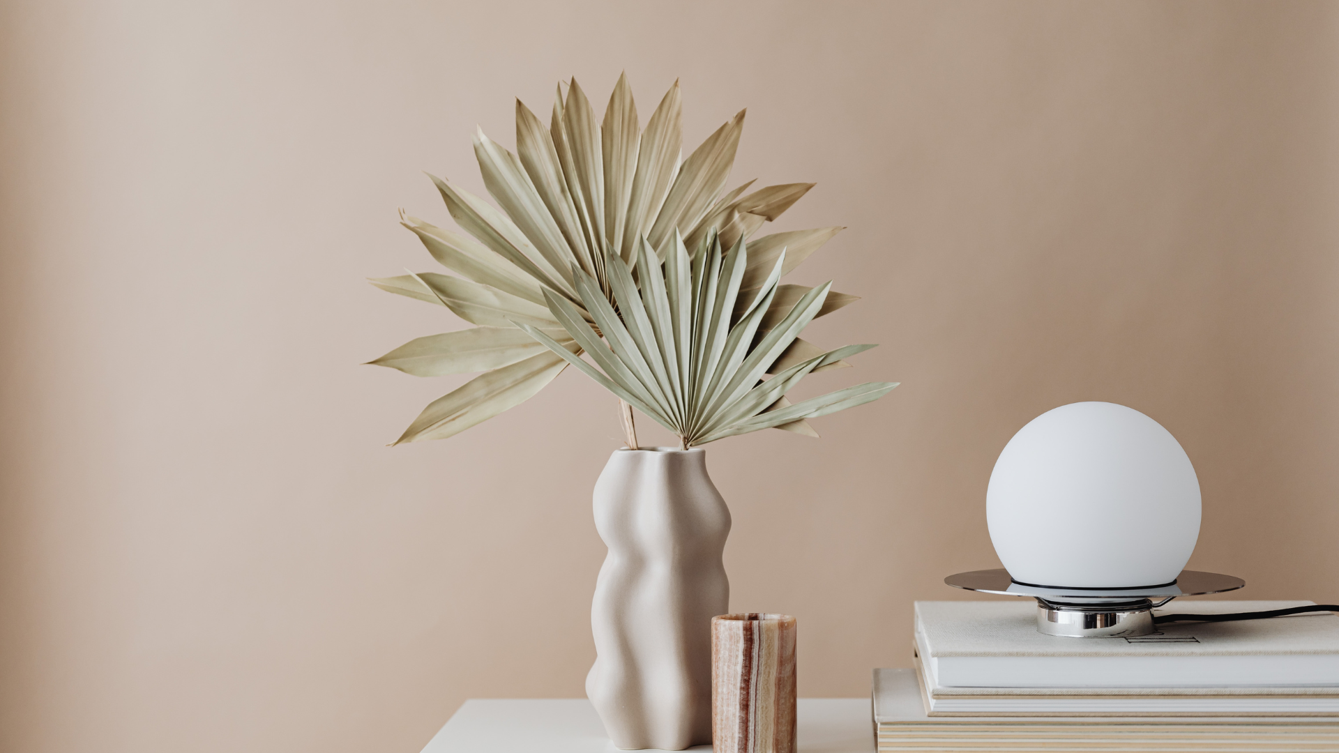 You are currently viewing How to Use Statement Pieces to Elevate Your Style