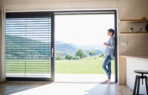 Read more about the article How to Choose the Perfect Sliding Glass Doors for Your Space